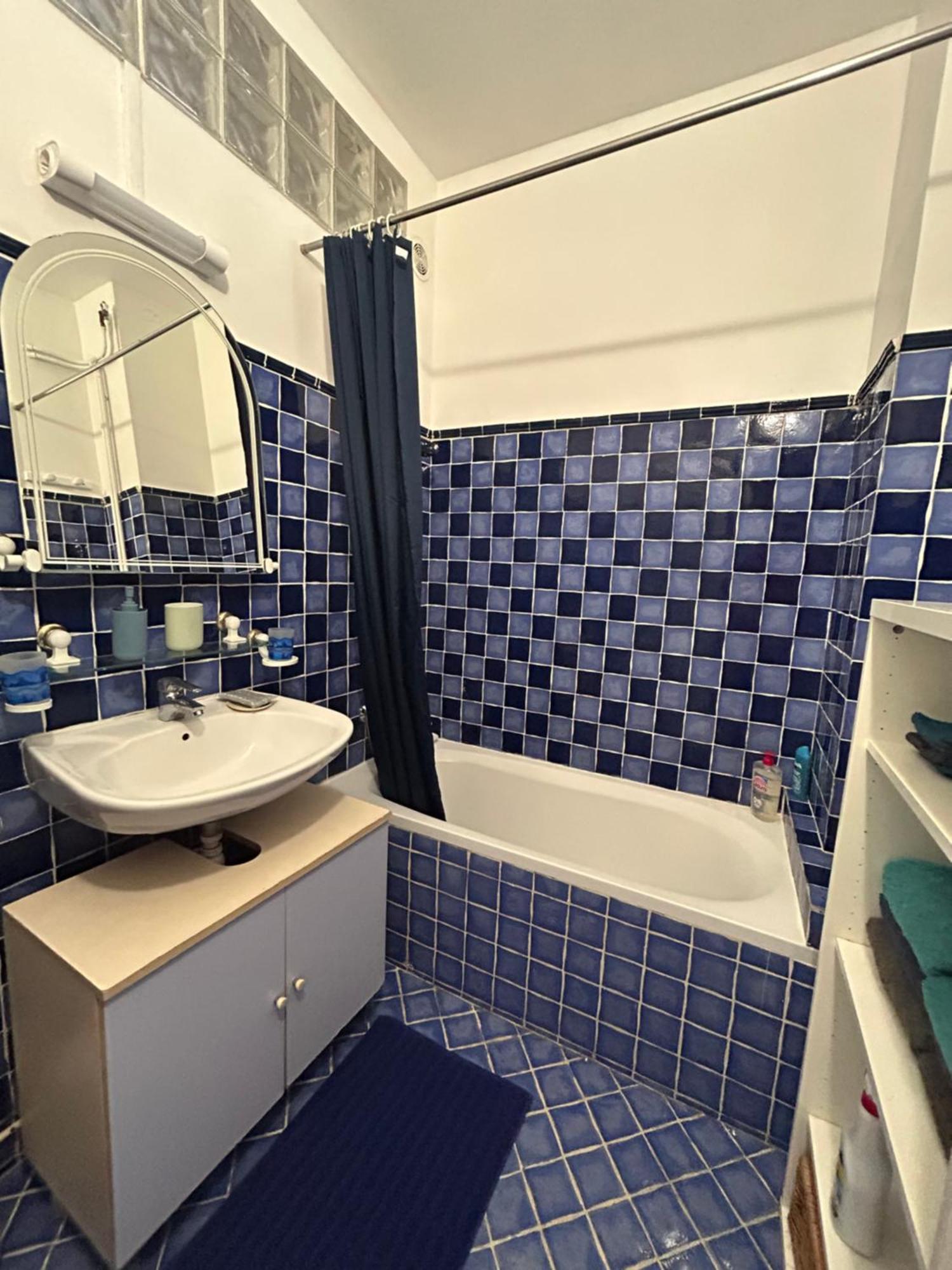 Apartment 3 Pieces 60m² 18eme Proche Montmartre